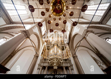 Intérieur avec Duyschot organe de la Westerkerk protestante dans la capitale néerlandaise, Amsterdam, Hollande du Nord, Pays-Bas Banque D'Images