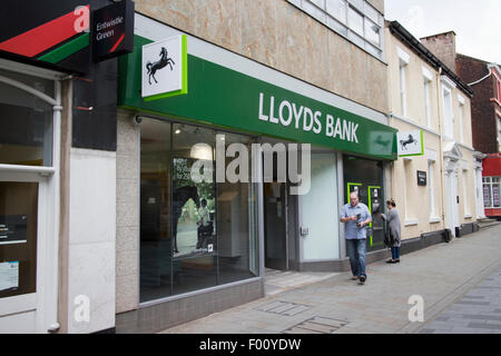 La Lloyds Bank succursale Centre Ville St Helens uk Banque D'Images