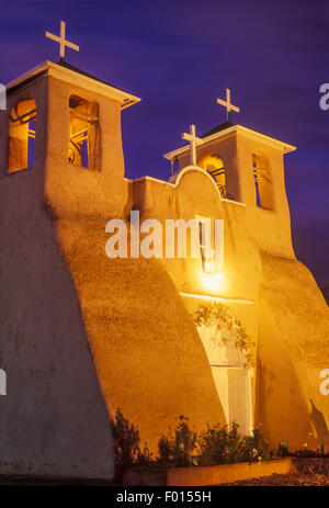 L'église San Francisco de Asís, Rancho de Taos, Nouveau Mexique Banque D'Images