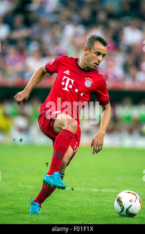 Munich, Allemagne. 4 Août, 2015. Rafinha (Bayern) Football/soccer : Audi Cup 2015 match entre FC Bayern Munich 3-0 AC Milan à l'Allianz Arena de Munich, Allemagne . © Maurizio Borsari/AFLO/Alamy Live News Banque D'Images