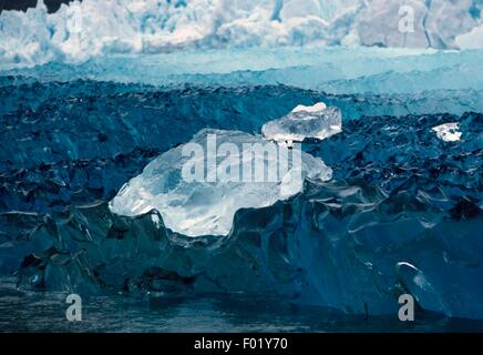 Iceberg, lagune San Rafael, Patagonie chilienne. Banque D'Images