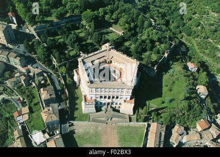 Vue aérienne du Palais Farnèse à Caprarola - Province de Viterbe, Latium, Italie Banque D'Images