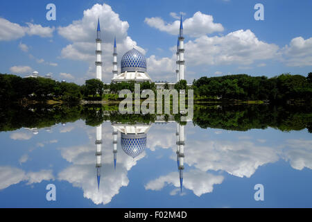 Le Sultan Salahuddin Abdul Aziz Shah Mosquée, Selangor, Malaisie Banque D'Images