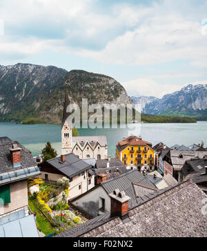 Très belle ville alpine de Hallstatt Banque D'Images