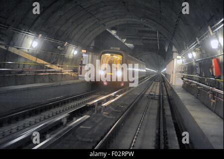 Milan (Italie), la ligne 5 de métro automatique Banque D'Images