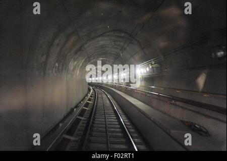 Milan (Italie), la ligne 5 de métro automatique Banque D'Images