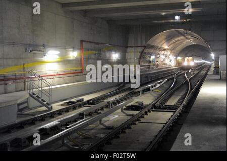 Milan (Italie), la ligne 5 de métro automatique Banque D'Images