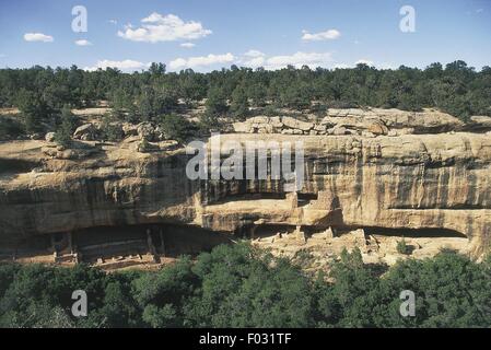 USA, Colorado, Mesa Verde National Park (Liste du patrimoine mondial de l'UNESCO, 1978). Chapin Mesa, Nouveau Fire House et Temple du feu Banque D'Images