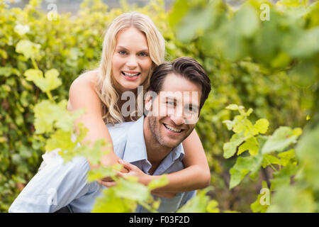 Young happy woman embracing young handsome man Banque D'Images