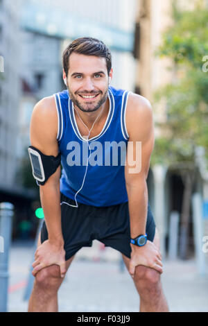 Portrait d'un beau sportif Banque D'Images