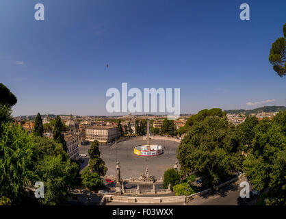 Piazza del Popolo tourné à partir de la terrasse du Pincio dans le jardin Borghese. Rome, Italie. Banque D'Images