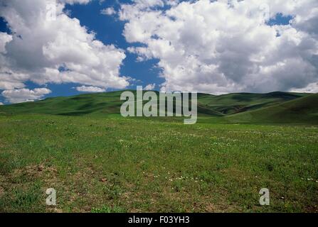 Sac Gecidi Pass (2315 m) entre Erzurum et de l'Agroalimentaire, de l'Anatolie orientale, la Turquie. Banque D'Images