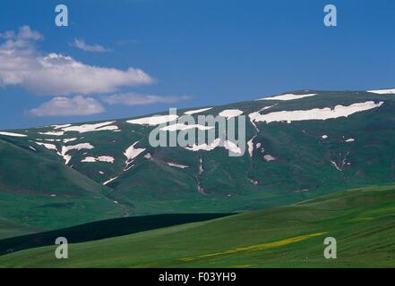 Sac Gecidi Pass (2315 m) entre Erzurum et de l'Agroalimentaire, de l'Anatolie orientale, la Turquie. Banque D'Images