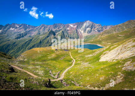 Le parc national de Stelvio, Gavia Pass, Valfurva, Alpes, ITALIE - Le Lac Noir Banque D'Images