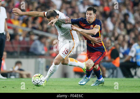 Camp Nou, Barcelona, Espagne. Le 05 août, 2015. Le Joan Gamper Cup joué entre FC Barcelone et que les Roms. r Lionel Messi (Barcelone) et Vasilis Vasílis (Roma) © Plus Sport Action/Alamy Live News Banque D'Images