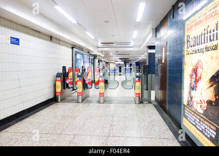 Londres, Royaume-Uni. 6e août, 2015. Moorgate station est fermée en raison de l'action de grève industrielle par le métro de Londres. La photographie d'actualité : Crédit/Alamy Live News. Banque D'Images