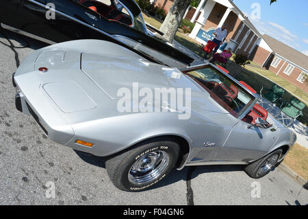 Un vintage Corvette sur l'affichage à l'échelon local car show. Banque D'Images