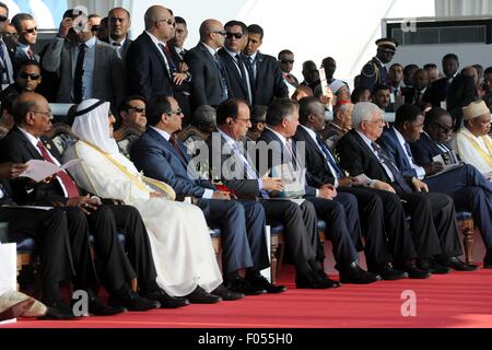 Ismailia, Égypte. 6e août, 2015. Le président palestinien Mahmoud Abbas assiste à une cérémonie de la nouvelle, du canal de Suez à Ismaïlia, en Égypte, le 6 août 2015. Credit : ZUMA Press, Inc./Alamy Live News Banque D'Images