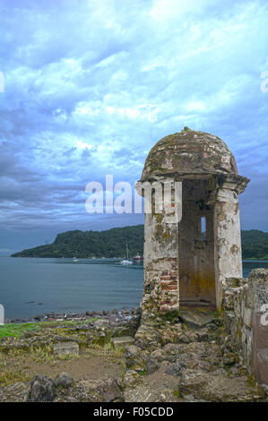 Garita tour à Santiago Forteresse, fort espagnol au Panama Portobelo Banque D'Images