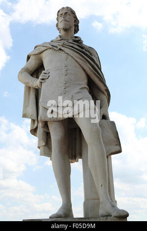 Météo une statue de Sir William usés de-la-perche à Hull, en Angleterre. Le chevalier-banneret était maire de Hull de 1332 à 1335. Banque D'Images