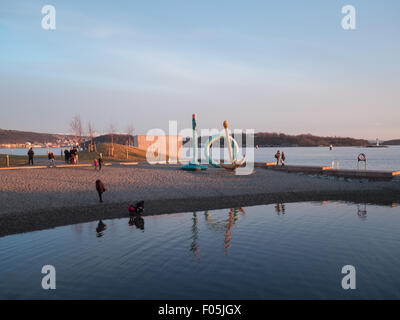 Art public du musée d'art moderne Astrup Fearnley Par le fjord d'Oslo Banque D'Images