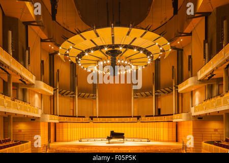 Vue de l'intérieur de la chan centre for the performing arts sur le campus de l'UBC, à Vancouver Banque D'Images