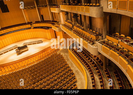 Vue de l'intérieur de la chan centre for the performing arts sur le campus de l'UBC, à Vancouver Banque D'Images