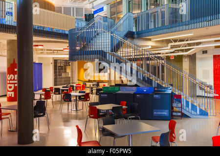 Intérieur du nouveau bâtiment de l'union des étudiants sur le campus de l'UBC, à Vancouver Banque D'Images