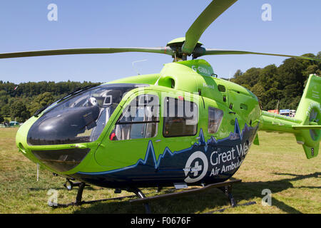 Bristol, Royaume-Uni. 8e août, 2015. Great Western Air Ambulance CE135 assiste à Bristol International Balloon Fiesta 2015 Credit : Keith Larby/Alamy Live News Banque D'Images