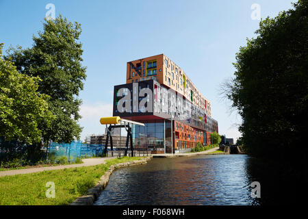 Les 2009 jetons est un immeuble résidentiel, à côté de l'Ashton Canal, à New Islington, Manchester, Angleterre. Historica Banque D'Images