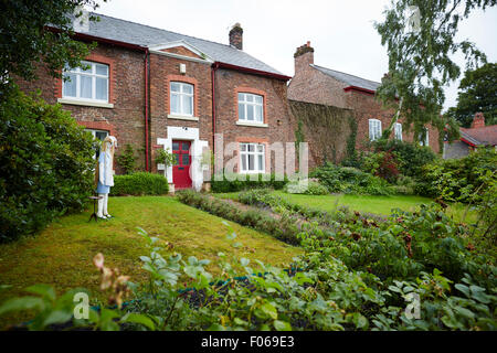 Dunham Massey Village nr Altrincham Royaume-uni Grande-bretagne British United Kingdom Europe European island Angleterre Anglais isle northe Banque D'Images