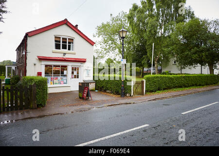 Dunham Massey Viaalge nr Altrincham village store Dunham Massey Village nr Altrincham Royaume-uni Grande-bretagne British United Kingdo Banque D'Images