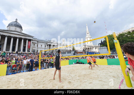 Trafalgar Square, Londres, 8 août 2015. UK. Brésil Jour à Trafalgar Square Crédit : Matthieu Chattle/Alamy Live News Banque D'Images