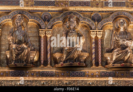 Détail de la châsse des Rois Mages à la cathédrale de Cologne. Kölner Dom, Banque D'Images