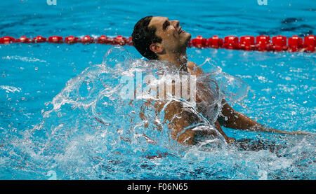 Kazan, Russie. 8e août, 2015. Florent Manaudou de France célèbre après le 50m piscine freestle à finale Championnats du Monde de la FINA à Kazan, Russie, le 8 août 2015. Florent Manaudou a soutenu le titre en un temps de 21.19 secondes. © Zhang Fan/Xinhua/Alamy Live News Banque D'Images