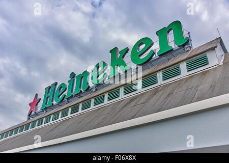 Le musée Heineken Experience, situé à Amsterdam, est une brasserie historique et centre d'accueil de l'entreprise Banque D'Images