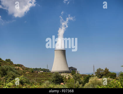 Centrale géothermique en Sasso Pisano, Toscane - Italie Banque D'Images