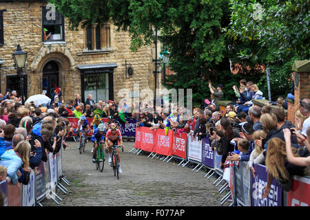 Lizzie Deignan (Lizzie Armitstead) conduit Laura Kenny (Laura Trott) de la montée du British National Championships 2015 Banque D'Images