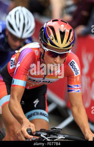 Lizzie Deignan (Lizzie Armitstead) conduit Laura Kenny (Laura Trott) de la montée du British National Championships 2015 Banque D'Images