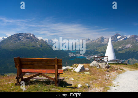 St.Moritz, Suisse - le 15 juillet 2015:Muottas Muragl avec Sculpture naturelle appelée la liste déroulante, Saint-Moritz, Haute Engadine, Canton Banque D'Images