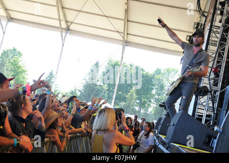 D'Oro-Medonte, de l'Ontario, Canada. 9 août 2016. Canaan Smith effectue le jour 4 des bottes et des Cœurs Music Festival 2015 à Burl's Creek Motifs de l'événement. Credit : EXImages/Alamy Live News Banque D'Images