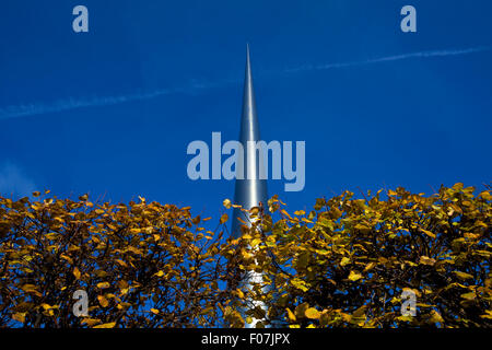 Spire de Dublin, officiellement intitulé le Monument de Lumière,grande sculpture en acier inoxydable, O'Connell Street à Dublin, Irlande Banque D'Images