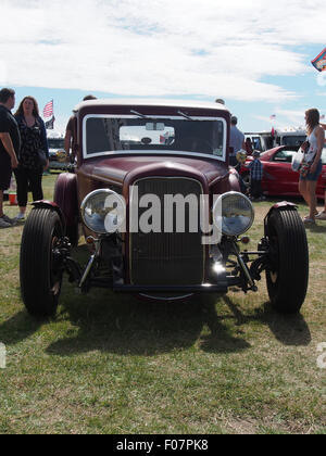 Un véhicule Ford classique personnalisé avec nouveau moteur et de l'intérieur Banque D'Images