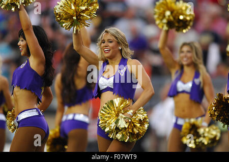 Canton, Ohio. 9 Août, 2015. Cheerleaders Vikings au cours de la NFL/Hall of Fame Match Minnesota Vikings vs Pittsburgh Steelers à Canton, OH. Credit : Cal Sport Media/Alamy Live News Banque D'Images