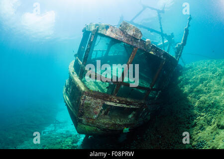 Épave Fishingboat, Îles Salomon, îles de Floride Banque D'Images