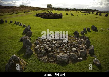 Avis de cercles de pierres sur Tyrone paysage verdoyant, l'Irlande, Royaume-Uni Banque D'Images