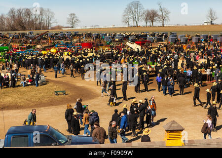 Champs boueux à la fin de l'hiver est la raison pour laquelle les ventes publiques détenues par les sociétés de pompiers volontaires du comté de Lancaster sont appelés les ventes de boue. Banque D'Images