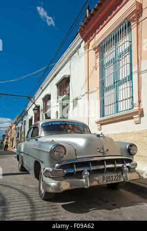 Streetview vertical à Santiago de Cuba, Cuba. Banque D'Images