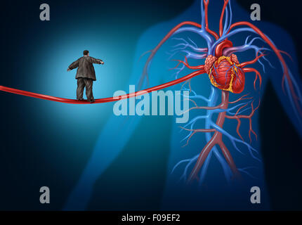 Facteurs de risque de maladie cardiaque danger en tant que concept de vie Soins de santé avec un excès de personne qui marche sur une artère allongées highwire comme symbole de danger de maladie coronaire ou l'hypertension. Banque D'Images