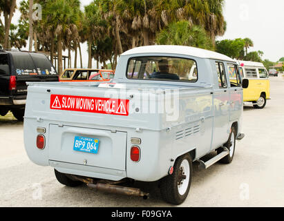 Volkswagen à VW's sur le Skyway car show. Banque D'Images